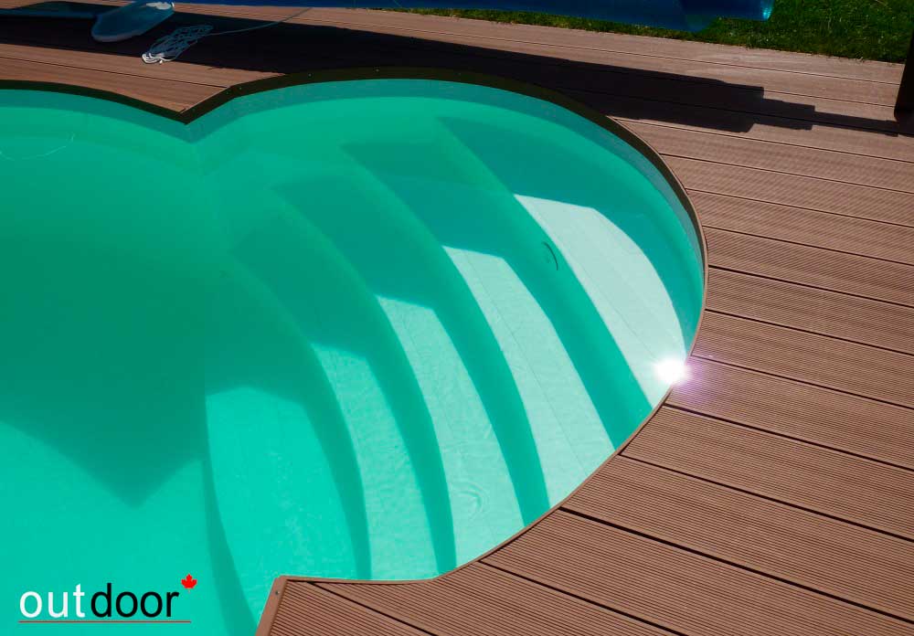 Открытый бассейн жилого дома Открытый бассейн жилого дома