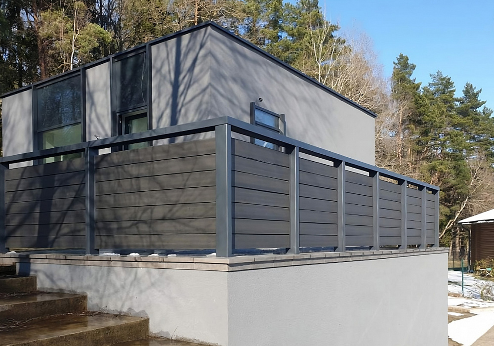 Ограждение из универсальной доски Ограждение из универсальной доски