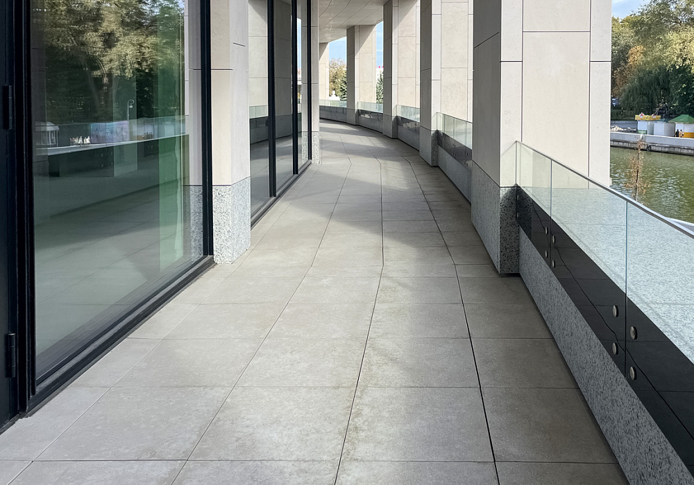 Эксплуатируемая кровля в бизнес-центре Эксплуатируемая кровля в бизнес-центре