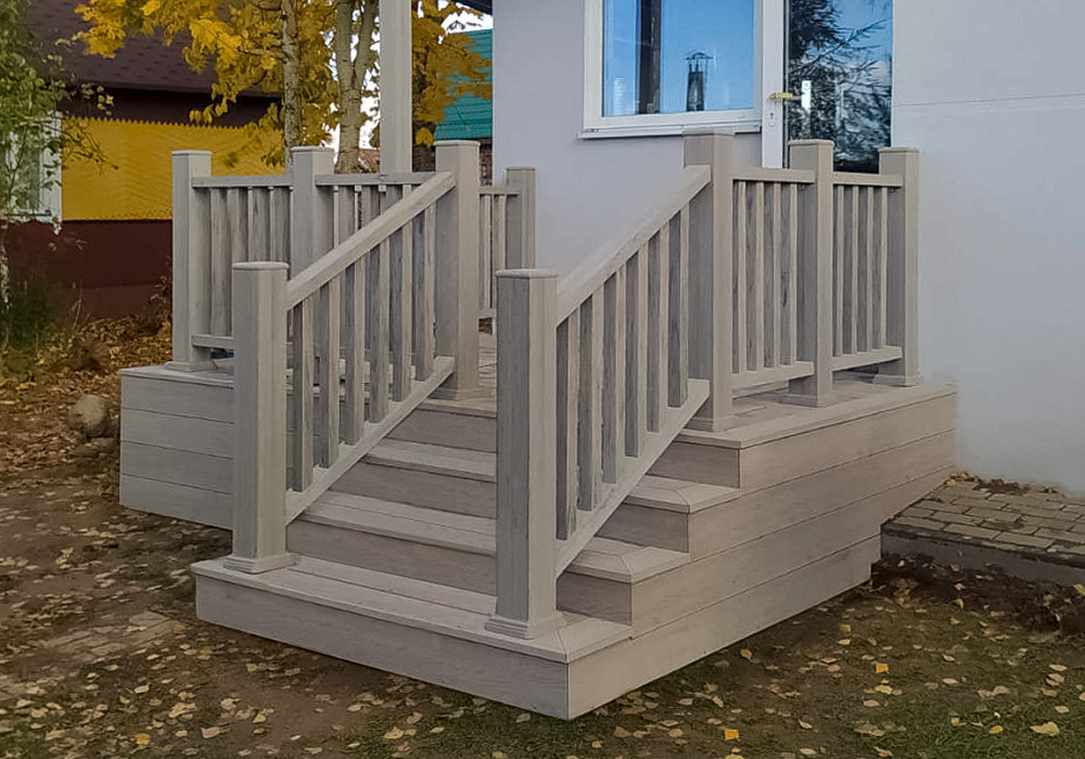Крыльцо из ДПК Крыльцо из ДПК