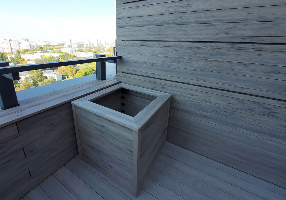 Терраса, фасад и цветочные кадки из ДПК Терраса, фасад и цветочные кадки из ДПК