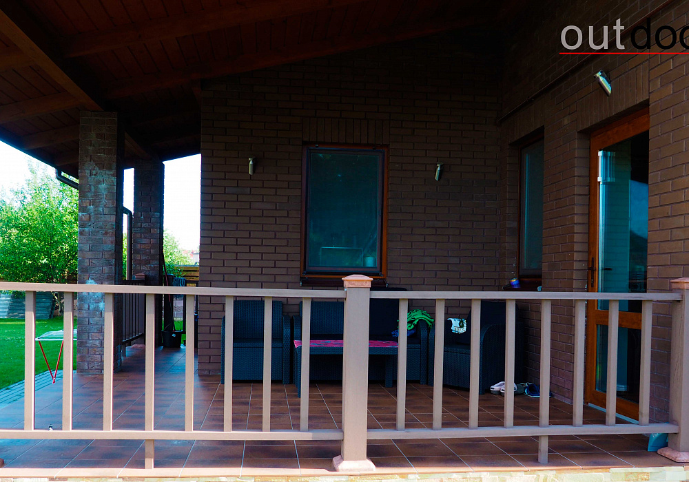 Ограждение террасы частного жилого дома Ограждение террасы частного жилого дома