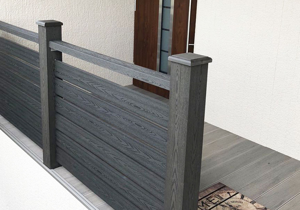 Строительство настила, ограждения и ступеней для частного дома. Строительство настила, ограждения и ступеней для частного дома.