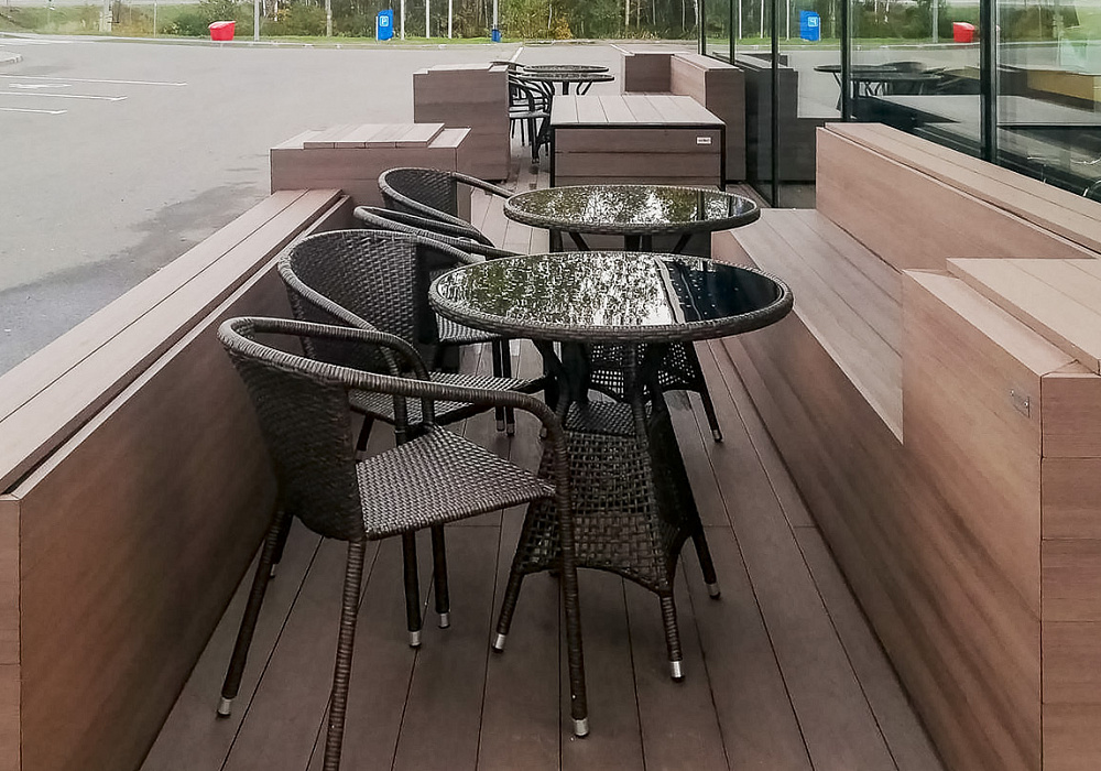 Терраса летнего кафе на АЗС Терраса летнего кафе на АЗС