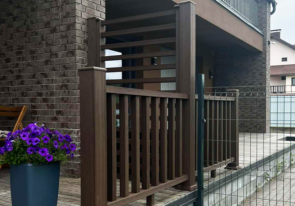 Ограждения на террасе частного дома Ограждения на террасе частного дома