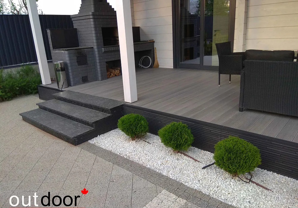 Терраса из ДПК на бетонном основании с применением регулируемых опор. Терраса из ДПК на бетонном основании с применением регулируемых опор.