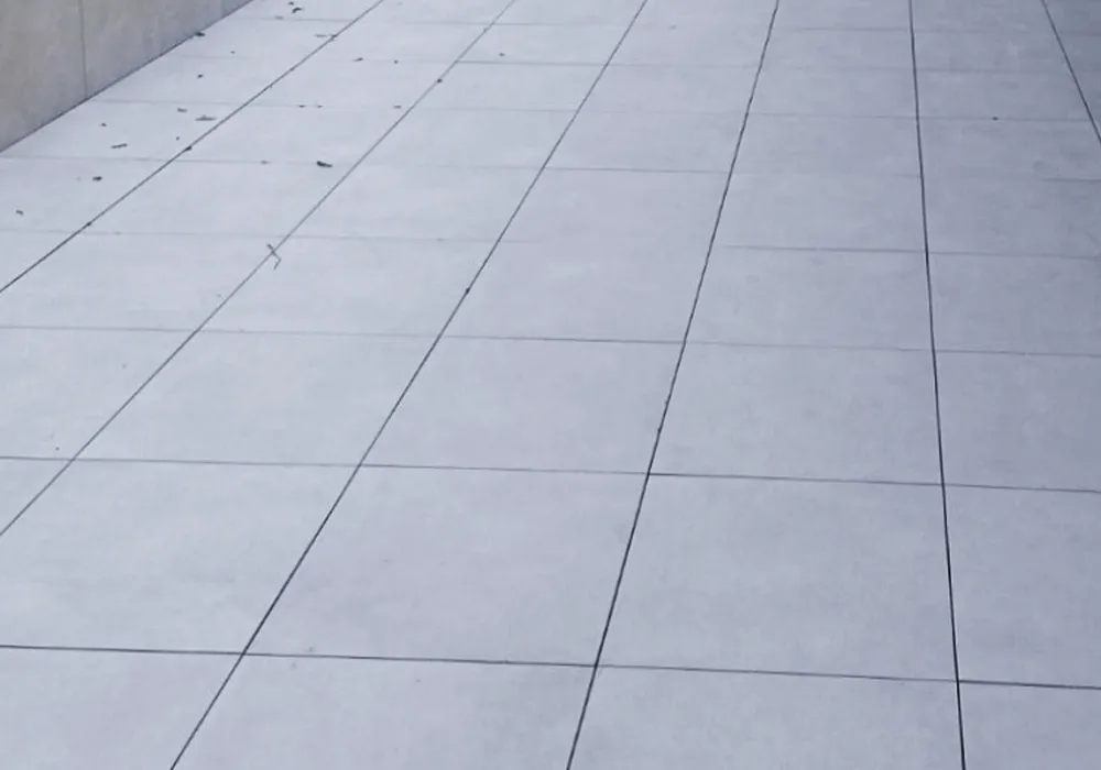 Терраса из керамогранита в загородном доме Терраса из керамогранита в загородном доме