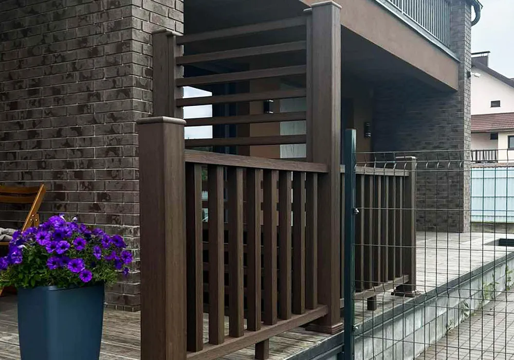 Ограждения на террасе частного дома Ограждения на террасе частного дома